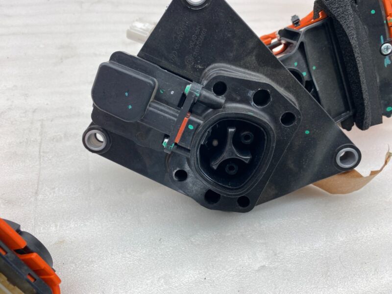 109301000E ⭕ 17-20 Tesla Model 3 High Voltage Charge Port Inlet Wiring Harness 1093010-00-E