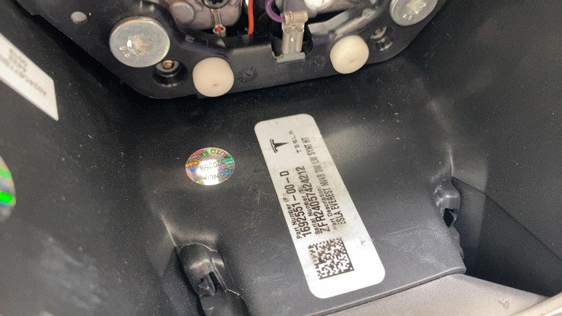 169255100D ⭕ 24-25 Tesla Cybertruck Front Driver Steering Wheel Square Black 1692551-00-D