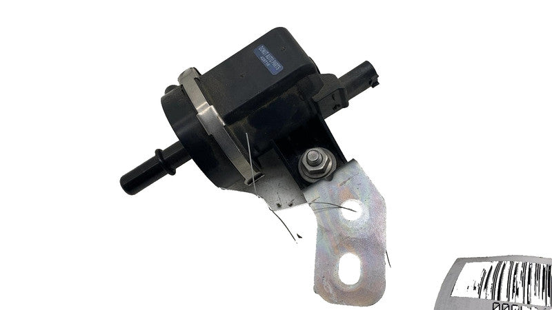 7424003 01 2018 2019 BMW 530e Emission Purge Solenoid Control Valve w/ Bracket 742400301