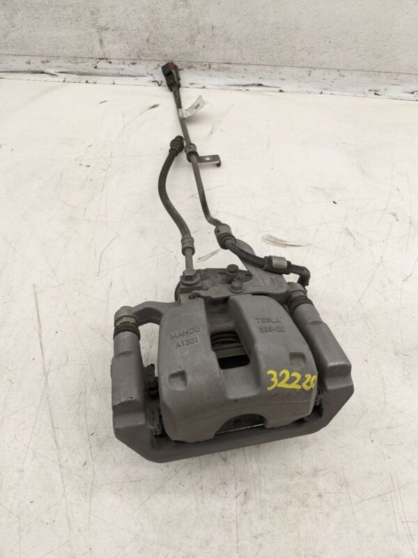 2017-2022 Tesla Model 3 Y Rear Passenger Side Brake Caliper Right 104462400H OEM