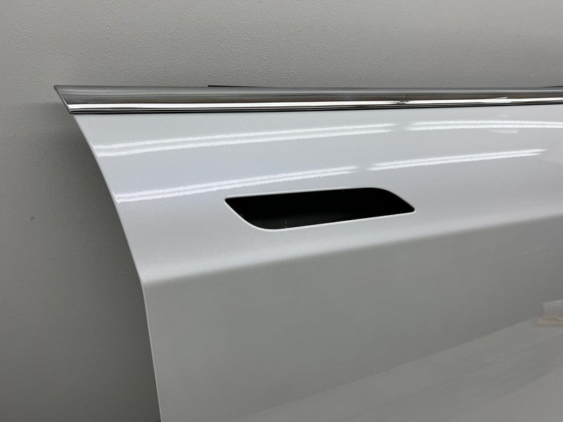 ⭕ 2016-2020 Tesla Model S Front Passenger Side Door Shell Panel Right