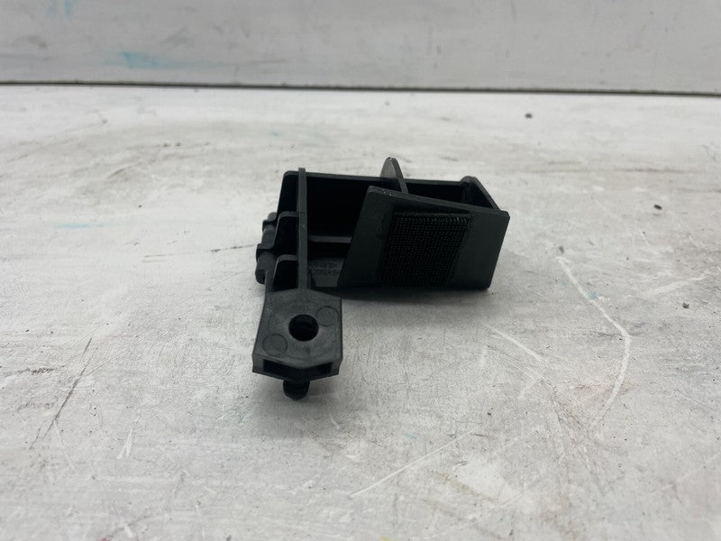 155537600B ⭕ 20-24 Model Y Driver Side Rocker Panel Bracket Clip Support Left 1555376-00-B