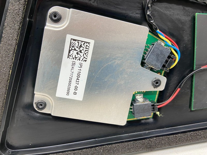 1109253 75 D ⭕ 17-20 Model 3 Left B-Pillar Applique Glass Trim Molding w/ Camera 1109253-75-D