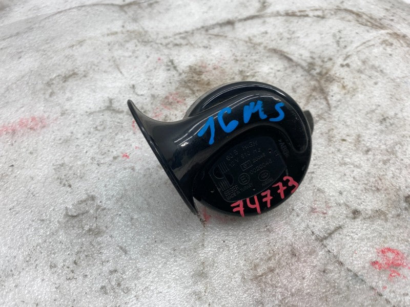 A050690 ⭕ 2012-2020 Tesla Model S MS Seger High Pitch Tone Horn 12V 510 Hertz w/ Bracket