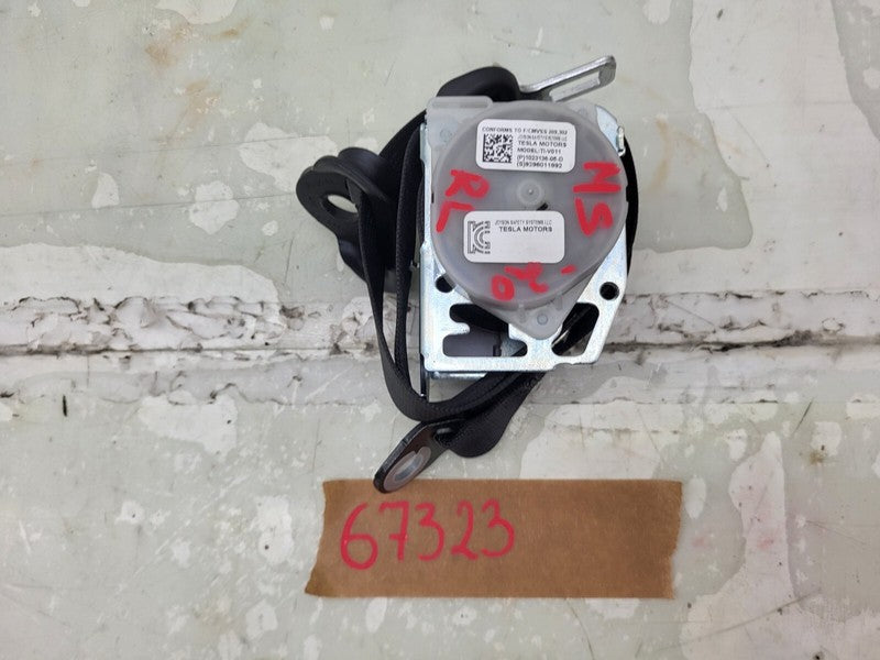 102313605D ⭕ 2016-2020 Tesla Model S Rear Left 2nd Row Seat Belt and Retractor 1023136-05-D