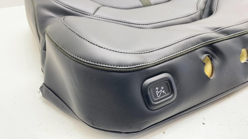 ⭕ 2025 Rivian R1S Rear Driver Side 2nd Row Seat Upper Cushion Left LH Assembly