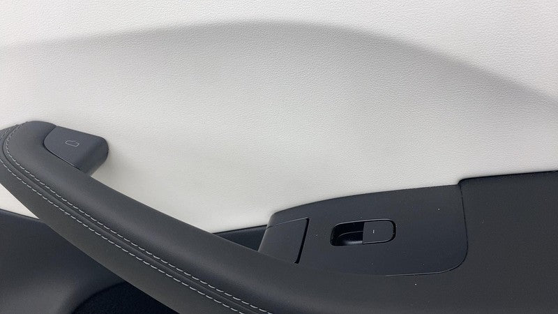 1776743-10-B ⭕ 24-25 Model 3 Front Passenger Highland Door Panel Trim Card Right 1776743-10-B