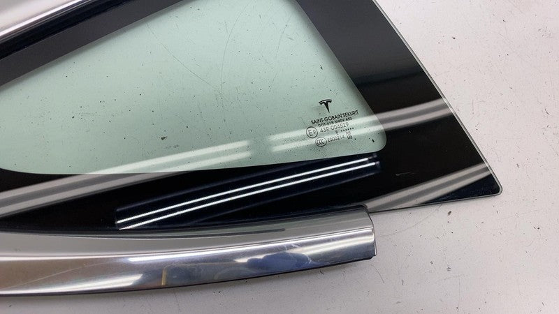 108070600C ⭕ 2017-2020 Tesla Model 3 Rear Right Quarter Fixed Window Glass RH 1080706-00-C