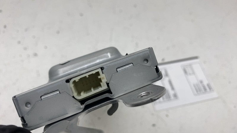 ⭕ 17-23 Model 3 M3 Harman Becker HBZ502 Radio FM/HD Receiver Module 10