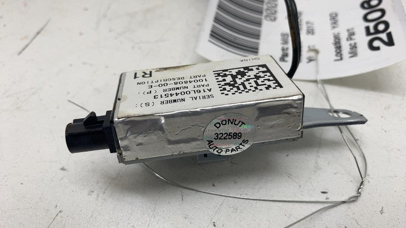 ⭕ 2012-2020 Tesla Model S Rear Right Radio Antenna Amplifier Module 10