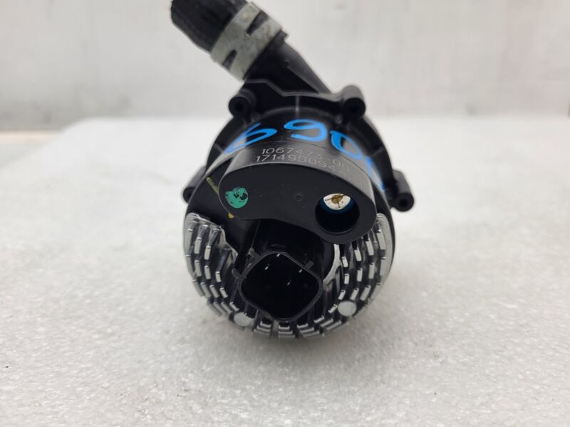 2012-2020 Tesla Model S MS Auxiliary Water Coolant Pump Assembly 1067473-00-F