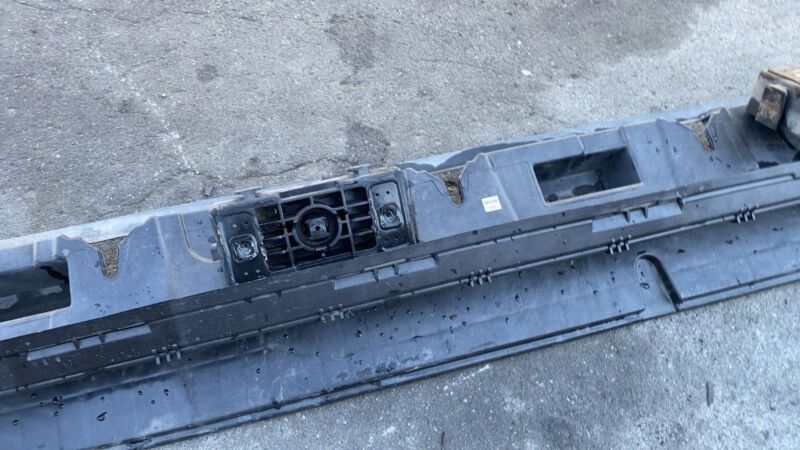 1666900110 ⭕ 16-19 Mercedes-Benz GLE350 Left Side Step Running Board Nerf Bar LH A166690011