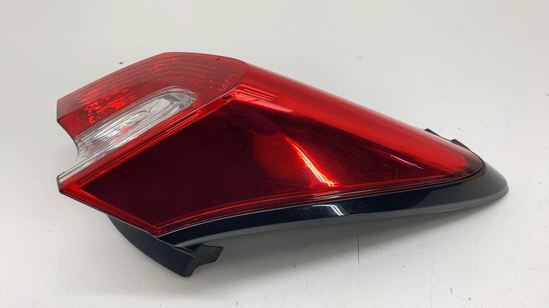 ⭕ 2018-2022 Toyota C-HR Driver Side Outer Taillight (On Quarter) Tail