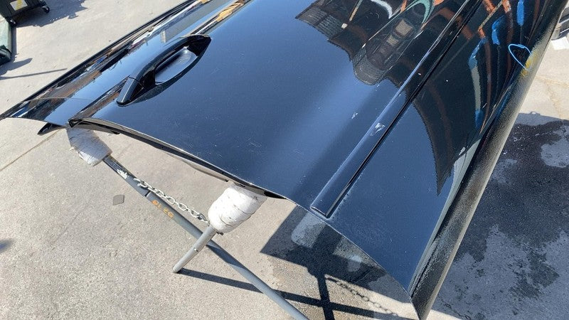 ⭕ 2014-2019 Chevrolet Silverado 1500 Front Right Door Shell Panel RH Black U8555