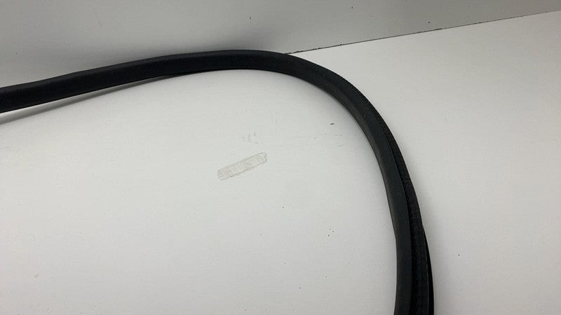 180754600D 2024 Tesla Cybertruck Front Passenger Right Door Seal Gasket Weather Strip OEM