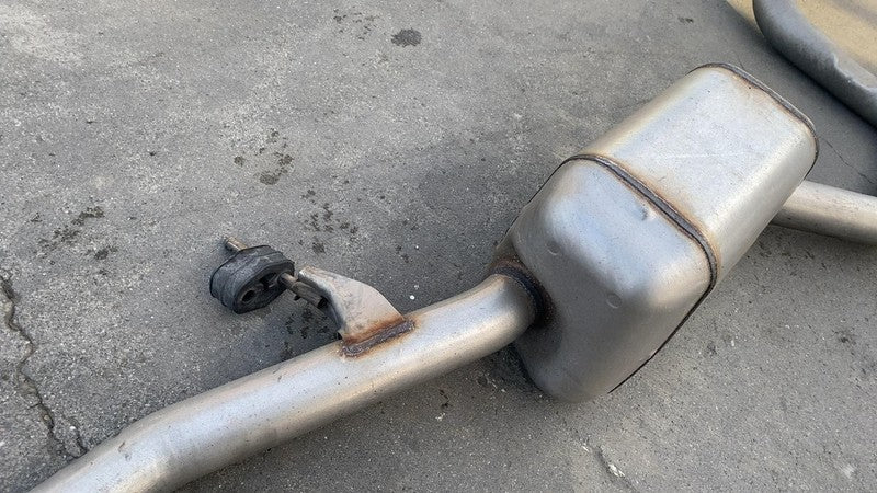 2017-2024 Chrysler Pacifica Exhaust Muffler Pipe & Resonator FWD Assembly OEM