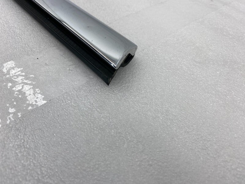 ⭕ 12-20 Tesla Model S Front Passenger Side Door Window Outer Belt Molding Right