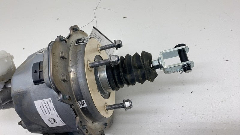 ⭕ 2017-2023 Model 3 Power Brake Booster Master Cylinder & Reservoir 10