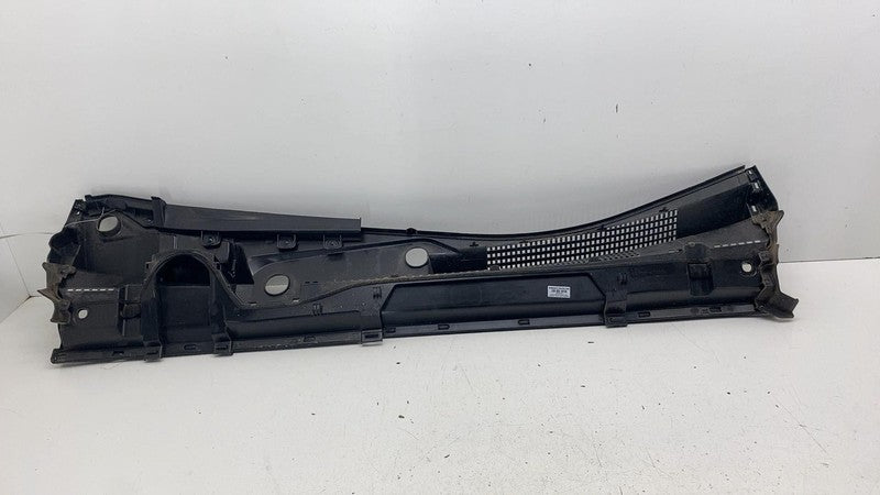 ⭕ 2023-2025 Toyota Prius Front Windshield Wiper Cowl Vent Trim Panel 5