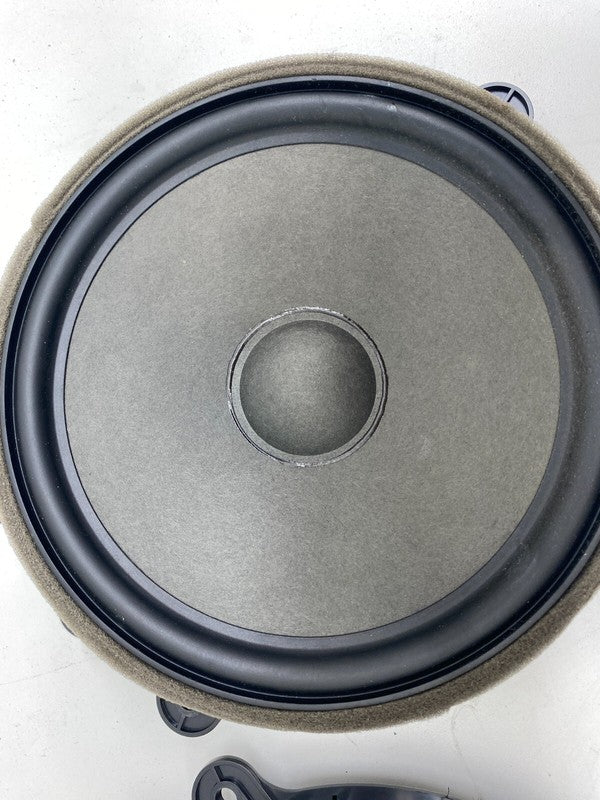 1079744 00 C ⭕ 17-23 Model 3 Y Front Left/Right Door Audio System Woofer Speaker 1079744-00-C