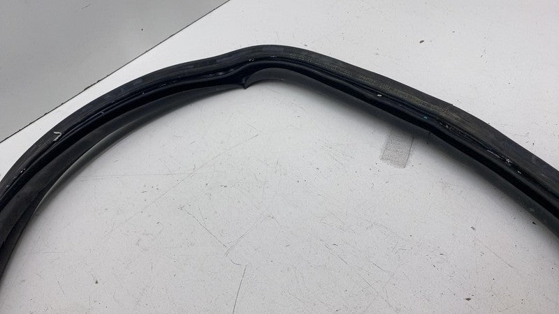 ⭕ 14-21 Maserati Ghibli Rear Trunk Deck Lid Body Weatherstrip Gasket Rubber Seal