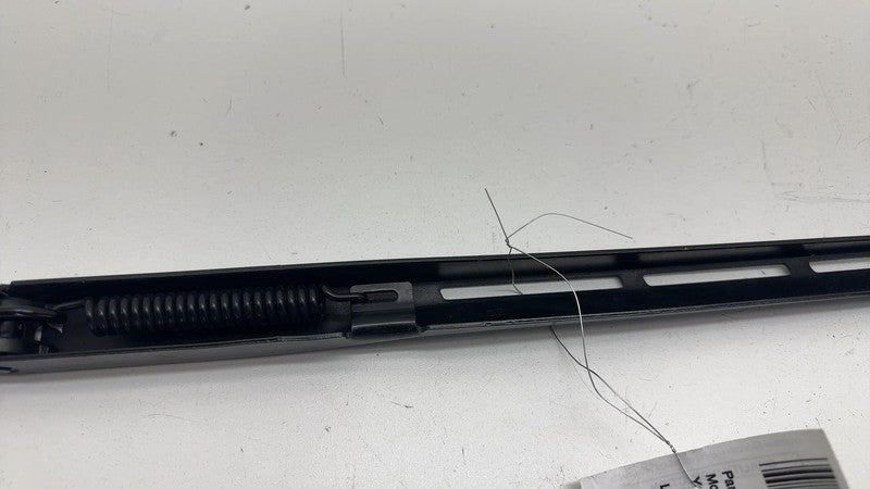 W000065930 ⭕ 14-18 Chevy Silverado 1500 Front Windshield Washer Fluid Wiper Arm W000065930