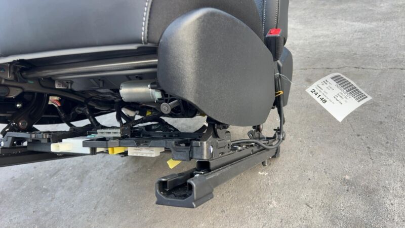 2022 2023 2024 Kia EV6 Front Passenger Seat w/ Headrest Right Perforated Black