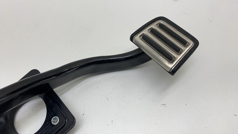 PT00041025 C ⭕ 2022 2023 2024 Rivian R1T R1S Brake Stop Pedal Assembly PT00041025-C