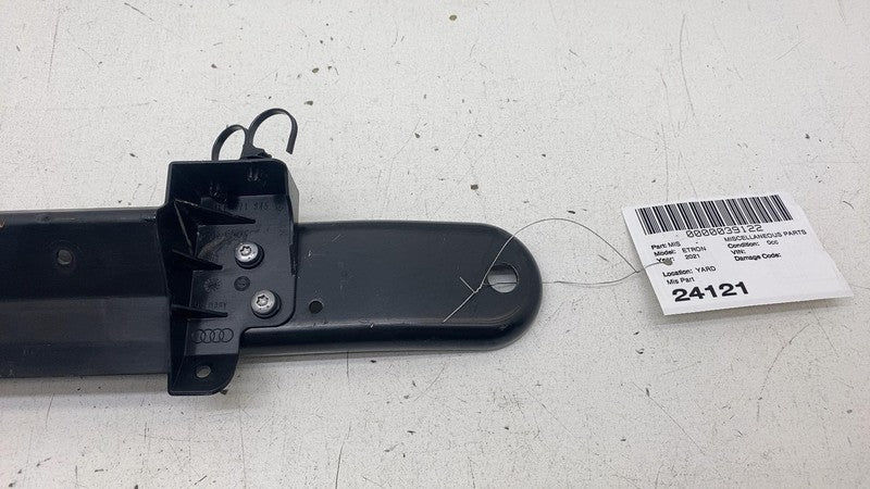⭕ 21-23 E-Tron Quattro Front Bumper Reinforcement Crossmember Bracket
