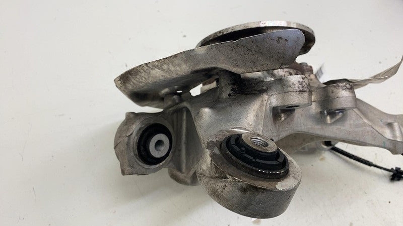 3411686344401 ⭕14-20 BMW i3 I01 Rear Right Spindle Knuckle Wheel Hub w/ Dust Shield RH 6863444
