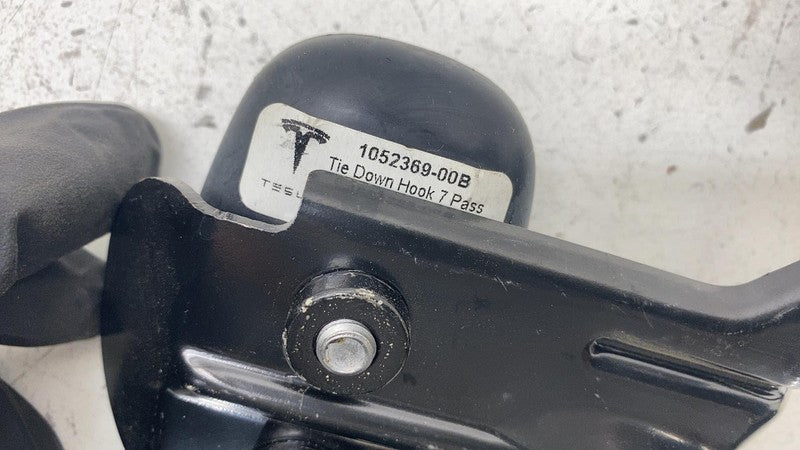 ⭕ 16-20 Model X Rear Right/Left Trunk Liftgate Floor Tie Down Hook 105
