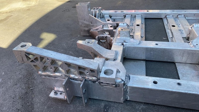 PT00001865 P ⭕ 2022-2023 Rivian R1S Front Subframe Bare Undercarriage Crossmember PT00001865P