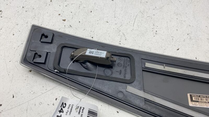 2016-2020 Tesla Model S Passenger Side B-Pillar Glass Applique & Camera Right RH