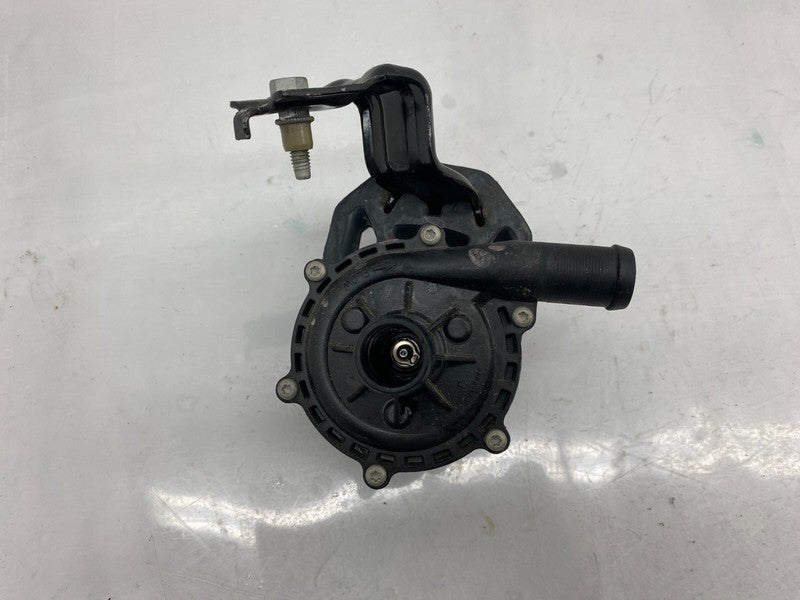 1057235-00-G 2016-2020 Tesla Model S MS Auxiliary Coolant Water Pump Assembly 1057235-00-G