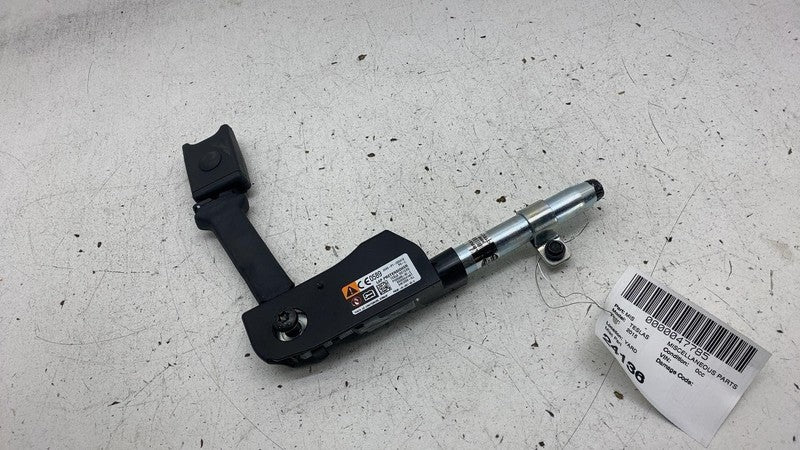 100526500C 12-20 Model S Front Right Lap Pretensioner 16-20 Model X Front Left 1005265-00-C