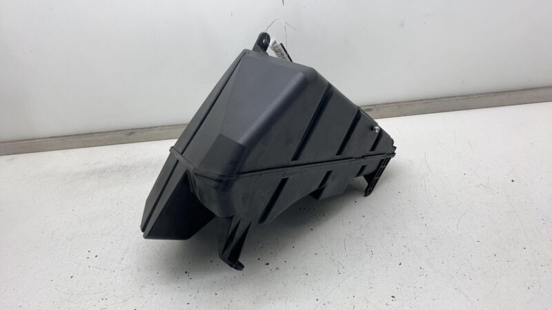 107974799B 2017-2023 Tesla Model 3 Audio Speaker Subwoofer Loudspeaker Bass Box Assembly