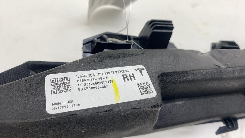 186754420E ⭕24-25 Tesla Model 3 Passenger Side C-Pillar Upper Trim Cover Right 1867544-20-E