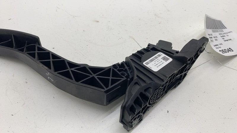 LJ9C-9F836-AB ⭕ 2021-2024 Ford Mustang Mach-E Gas Pedal Throttle Accelerator LJ9C-9F836-AB OEM