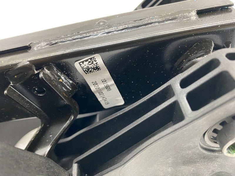 118869100B ⭕ 2020-2023 Tesla Model Y MY Accelerator & Brake Pedal Pad Assembly 1188691-00-B