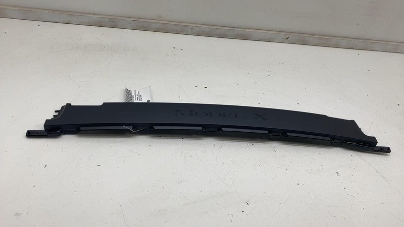 ⭕ 2016-2018 Tesla Model X Driver Side Spine Plastic Racetrack Trim Pan