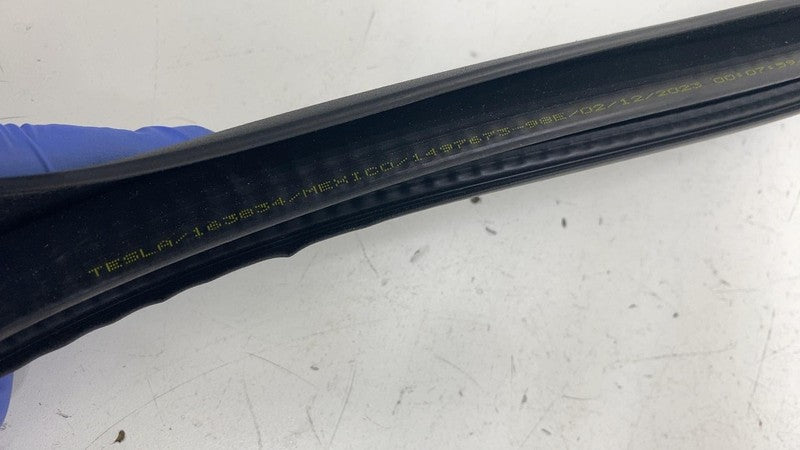 ⭕ 20-25 Tesla Model Y Front Left Door Body Weatherstrip Rubber Seal 14