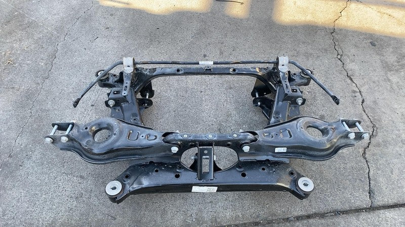 1044575-00-B ⭕ 2017-2023 Tesla Model 3 Rear Subframe Cradle Crossmember Assembly 1044575-00-B