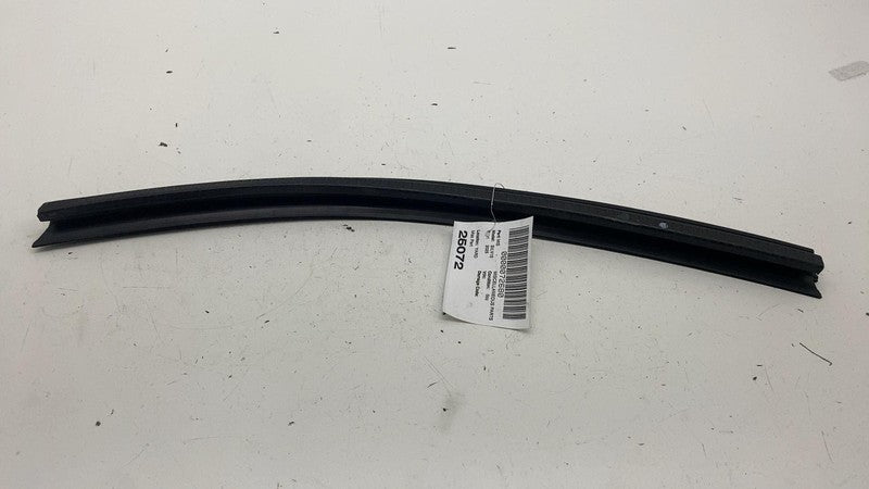 ⭕ 19-25 Chevy Silverado 1500 Rear Right Door Window Weatherstrip Seal