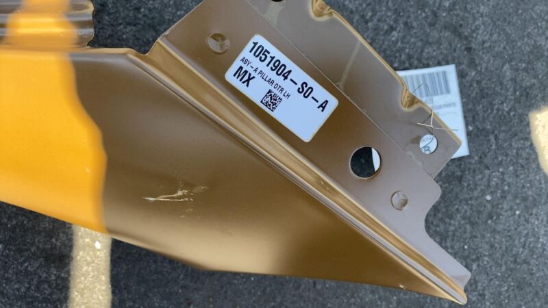1051904S0A 2021-2023 Tesla Model X Front Driver Side A-Pillar Outer Frame Panel Cutout Left