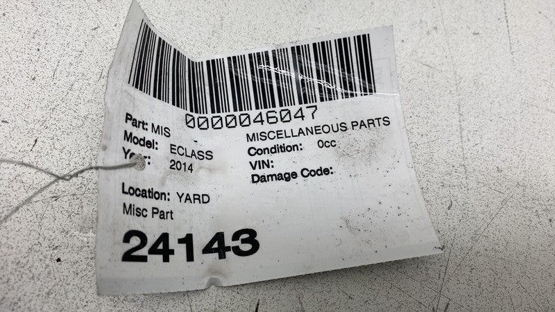 A 212 628 04 11 ⭕ 2010-2016 Mercedes E350 Front Subframe Reinforcement Plate Bracket A2126280411