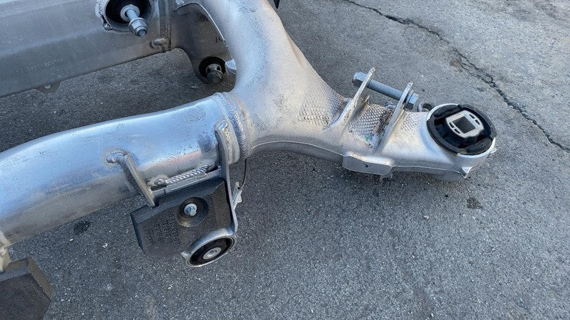 2018-2020 BMW 530e Rear Suspension Undercarriage Subframe Crossmember