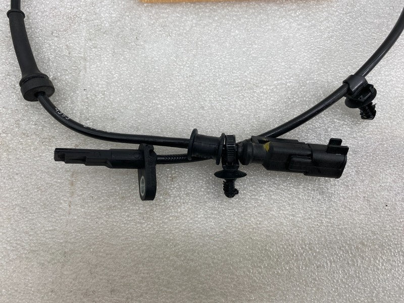 102776100B ⭕16-20 Model X Front Left or Right Anti-Lock ABS Wheel Speed Sensor 1027761-00-B