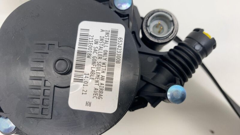 1493783 01 C 2020-2023 Tesla Model Y MY Front Right 1st Row Seat Belt and Retractor Assembly