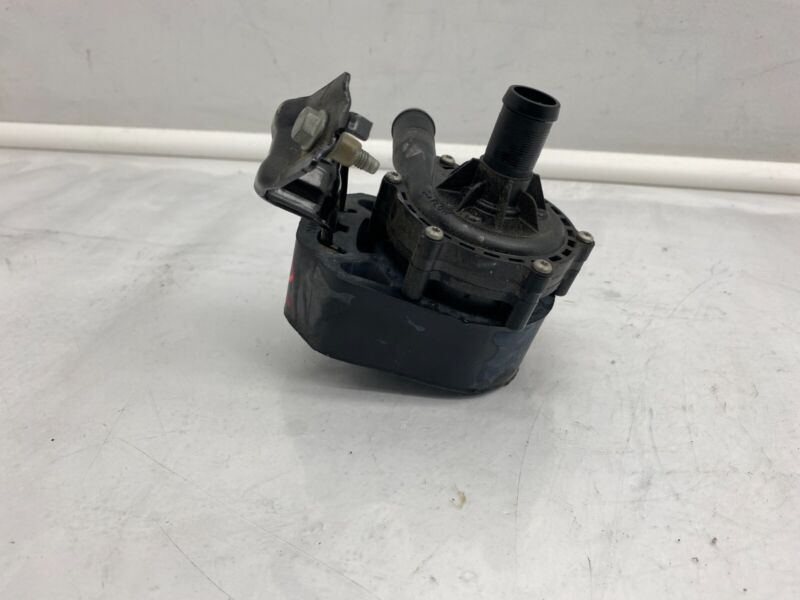 2016-2020 Tesla Model S MS Auxiliary Coolant Water Pump Assembly 1057235-00-G