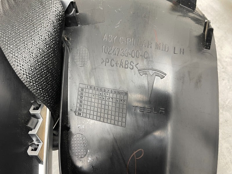 102473000 C ⭕ 12-15 Model S Rear Left C-Pillar Middle Trim Cover w/ Seat Belt 1024730-00-C